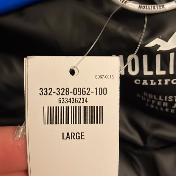 Hollister Puffer Jacket - Picture 4 of 4